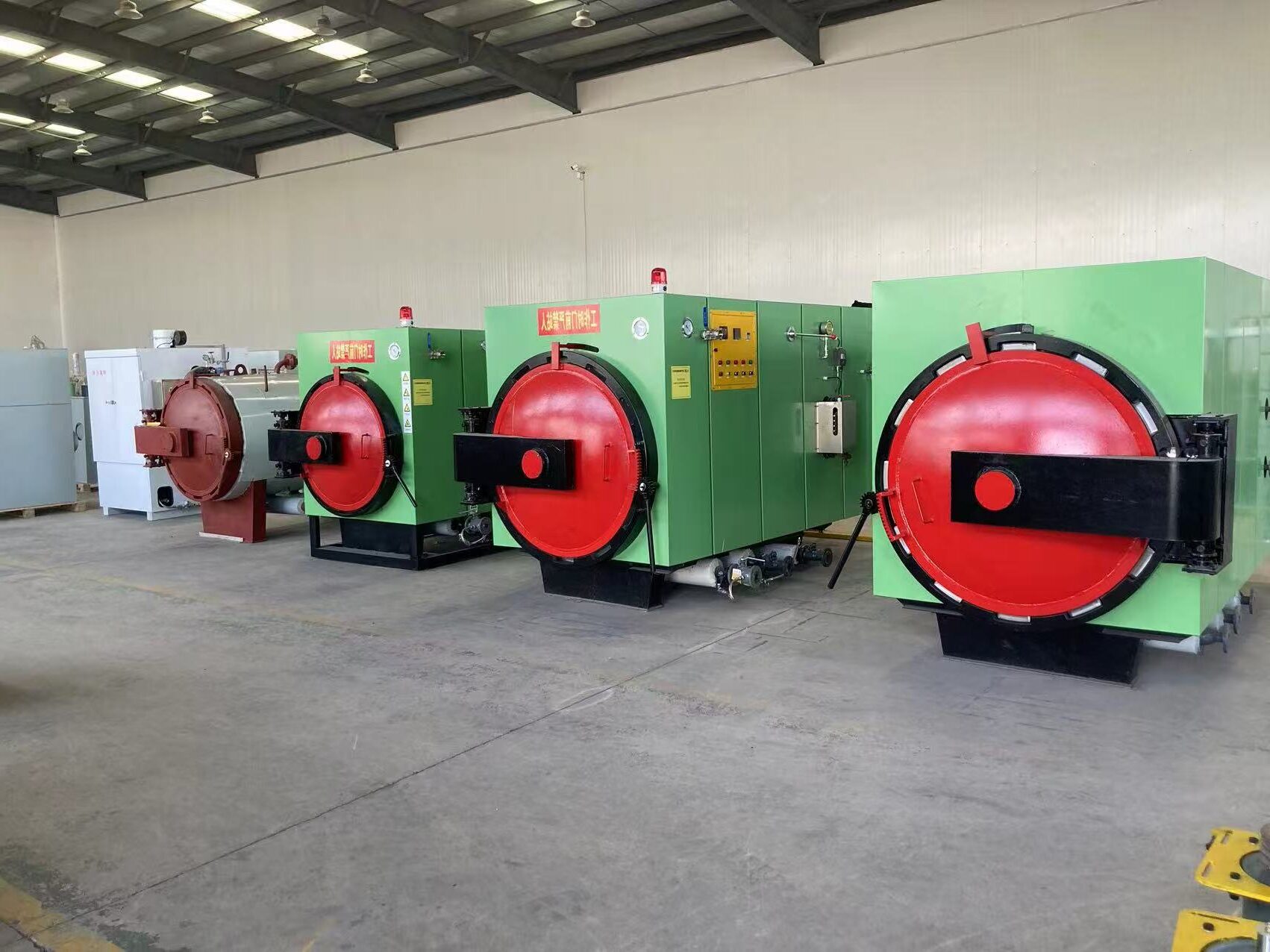 Precision casting mold and equipment